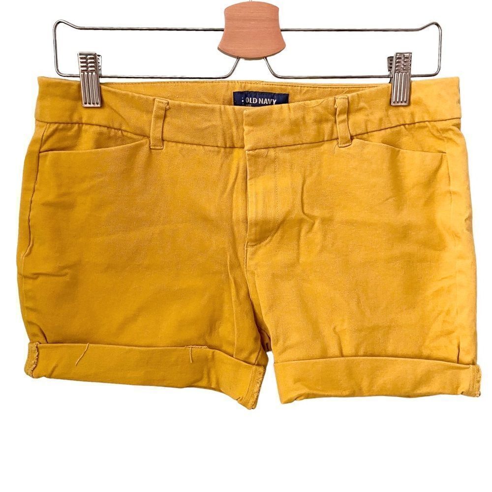 Old Navy Yellow Shorts in Size 6